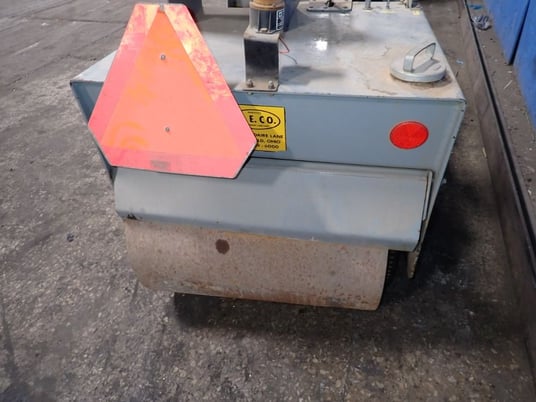 General Engines #SRH150, Asphalt Roller, 28" Front & 30" Back Rollers - Image 6