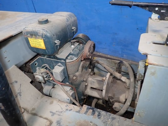 General Engines #SRH150, Asphalt Roller, 28" Front & 30" Back Rollers - Image 8