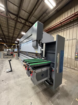 350 Ton, Accurl #Genius-Giant, hybrid sevor press brake, 20' overall, Delem DA69S, BGA4 - Image 5