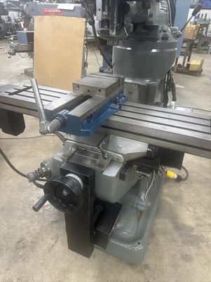 Bridgeport #2-J, Vertical CNC Trak Milling Machine, variable speed, - Image 4
