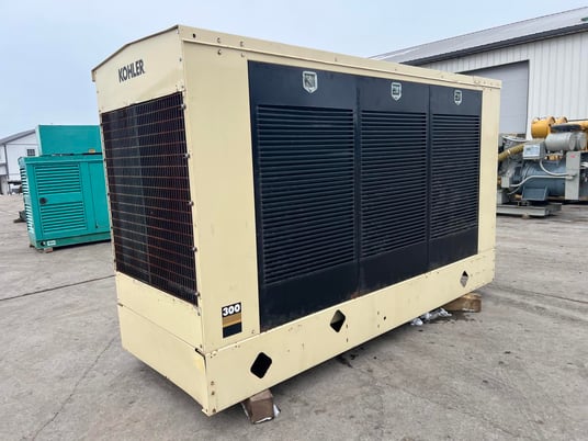 300 KW Detroit #300REOZD, Diesel Generator, 12.7 Liter 60 Series Detroit Diesel Engine, 490 HP @ 1800 RPM - Image 4