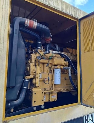 250 KW Caterpillar #3306, Diesel Generator Set, enclosed 500-gallon base fuel tank, 1800 RPM, 480 Volt, 950 - Image 4