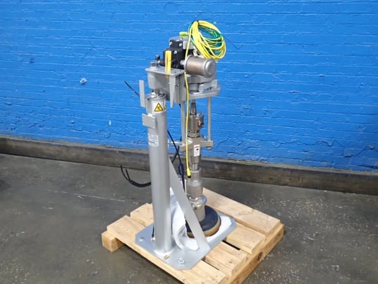 Graco #C38-Check-Mate, Supply System, w/Air Motor, 125 psi Air, 3800 psi Fluid, 120&deg;F max Temp. - Image 1