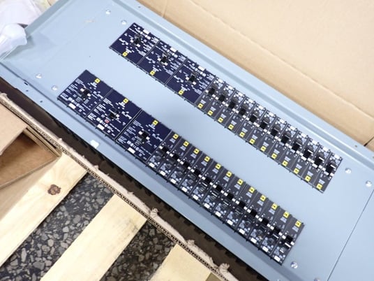 250 Amp. Square D, 290051424909000410, Panelboard, 3 Phase, 4-Wire, 480Y/277 VAC - Image 4