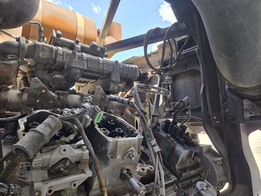 Caterpillar #3512E, Industrial Diesel Engine Core - Image 3