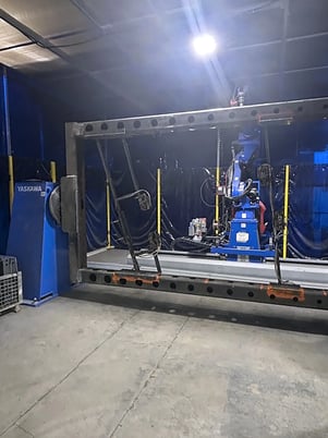 Yaskawa, dual robot weld cell, 45 lb payload, 123" horizontal reach, 221" vertical reach, 2023 - Image 2
