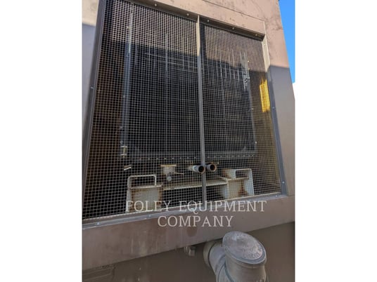 800 KW Caterpillar #3412, diesel generator set, 664 hours, 1998 - Image 3