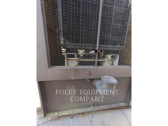 800 KW Caterpillar #3412, diesel generator set, 664 hours, 1998 - Image 4