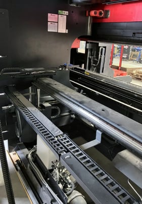 100 Ton, Amada #HG1003ARS, CNC Robotic Bending Cell, 10' overall, 106.3" between housing, 9.8" stroke, 17.7" - Image 3