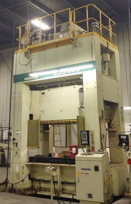 330 Ton, Komatsu #E2G300-3UMS, Straight side double crank press, 14.1" stroke, 98.4" x48" bed, 39.5" Shut - Image 3
