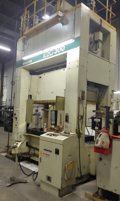 330 Ton, Komatsu #E2G300-3UMS, Straight side double crank press, 14.1" stroke, 98.4" x48" bed, 39.5" Shut - Image 4