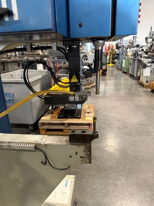 8 Ton, Pemserter #Series-2000A, insertion press, 24" throat, Stainless Steel feeder bowl, 2011 - Image 5