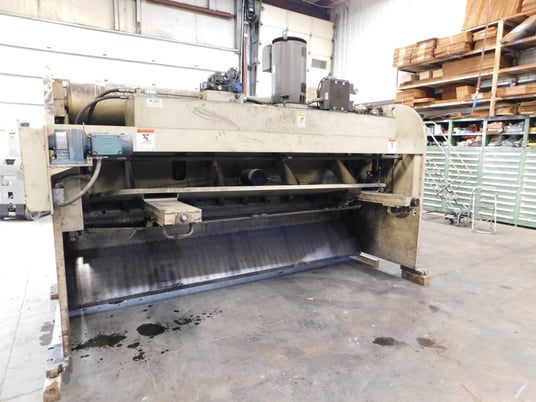 3/8" x 10' Accurshear #637510, hydraulic shear, 36" Back Gauge, 21 SPM, 30 HP, 66" squaring arm, power blade - Image 7