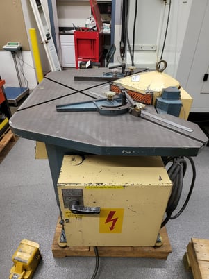 8-5/8" x 8-5/8" x 1/8" Amada #CS-220, corner notcher, foot pedal - Image 4