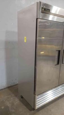 True #T-49, Dual Door Refrigerator, 115 VAC, 1PH, Stainless Steel, R134A, 0.5 HP - Image 5