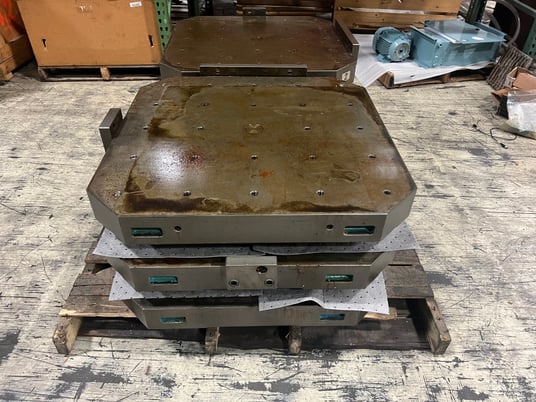 Makino #A99, machine pallets w/ edge locators, 2000 (6 available) - Image 2