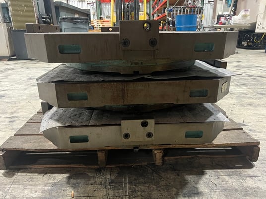 Makino #A99, machine pallets w/ edge locators, 2000 (6 available) - Image 4