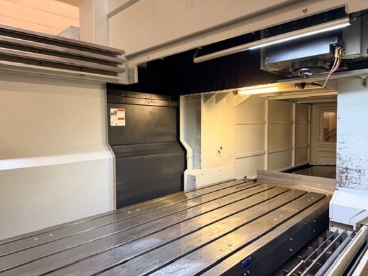 Awea #VP3012HD, Fanuc 0M, 78" X, 47" Y, 30" Z, 6500 RPM, 30 HP, #50, 40 automatic tool changer, 1000 psi thru - Image 8