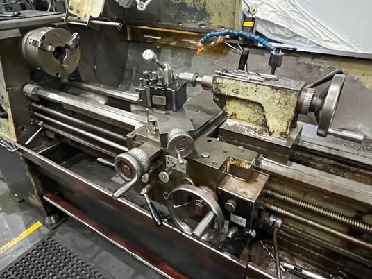 20" x 60" Colchester #Triumph, Engine Lathe, (1) 3-jaw chuck, (1) 4-jaw chuck, digital read out - Image 3