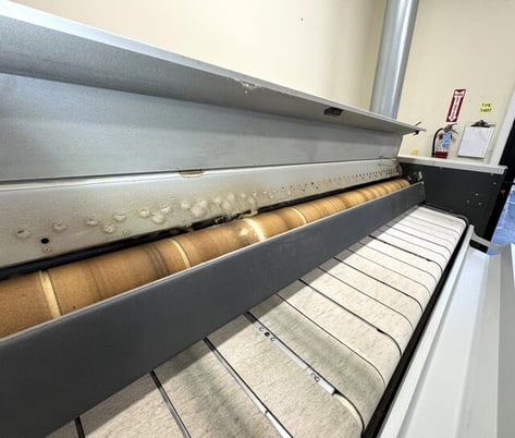 Girbau #X20125F1NP1, Natural Gas Heated Flatwork Ironer, 20" diameter x 125" roll, 2013 - Image 4