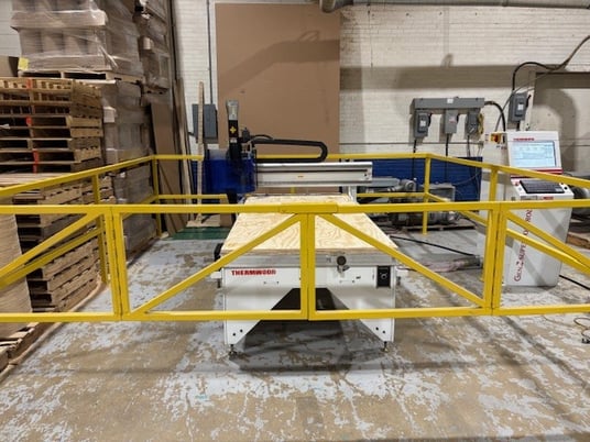 Thermwood #CS43, 3-Axis CNC Woodworking Router, 4' x 8' vacuum table, 12 HP, 24,000 RPM, 8 ATC, 460 Volt, 2011 - Image 4