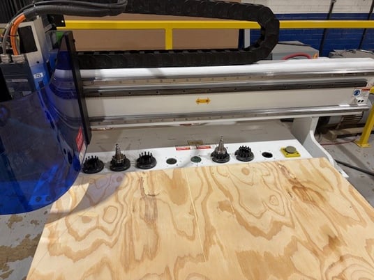 Thermwood #CS43, 3-Axis CNC Woodworking Router, 4' x 8' vacuum table, 12 HP, 24,000 RPM, 8 ATC, 460 Volt, 2011 - Image 5