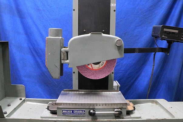 6" x 12" Mitsui #MSG-200MH, hand feed surface grinder, 8" x 3/4" x 1-1/4" wheel, roller bearing table - Image 4