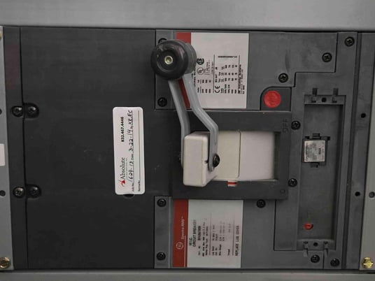 800 Amp, GE Spectra #SFPA36AT0250, Panelboard w/ Main, Meter, 3 Breaker - Image 6
