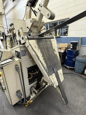 26" x .09" Minster #MEF4-26S, servo coil feed line, feeder, threading table, 7-roll straightener, uncoiler - Image 9