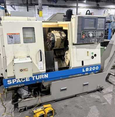 Okuma #LB-200C, turning center w/ bar feed, OSP-U100L Control, 2001 - Image 2