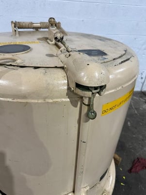 Barrett #1100, automatic post type centrifugal sludge & chip spinning oil extractor, cover with lifting hooks - Image 5