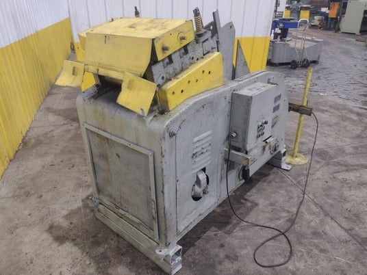 4000 lb. Littell #CC40-418-5PD, coil cradle & straightener, 18" x .125" stock, 46" outside dimension - Image 2