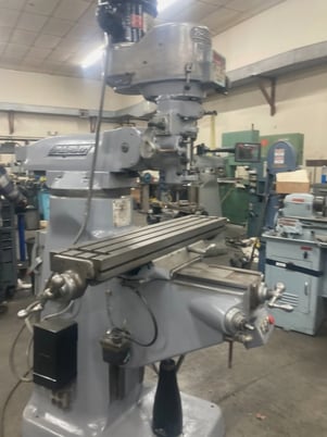 Bridgeport, Vertical Knee Mill, 2 HP, variable speed, 6" vise - Image 8