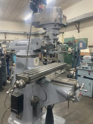 Bridgeport, Vertical Knee Mill, 2 HP, variable speed, 6" vise - Image 9