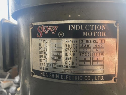 Sharp, Vertical Knee Mill, 3 HP, 4500 RPM, digital read out, Sony power feed, 230 Volt - Image 7
