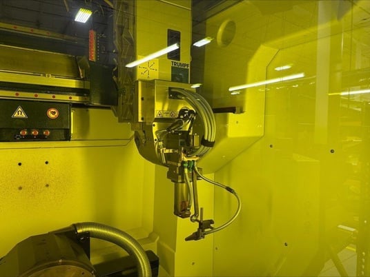 Trumpf #TruLaser-Cell-3000, compact, high precision 5-Axis laser, 9000 watt, 31.49" X, 23.62" Y, 15.74" Z - Image 5