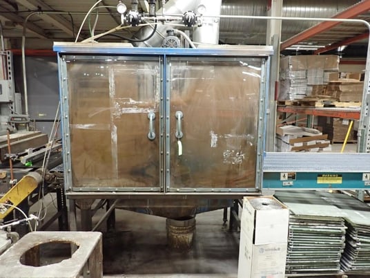 Gantry 2-Head Fully Traversing Gantry Spray Booth, (2) regulators & pressure pot, Bilt-Rite 30" x 12' wire - Image 4