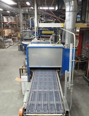 Gantry 2-Head Fully Traversing Gantry Spray Booth, (2) regulators & pressure pot, Bilt-Rite 30" x 12' wire - Image 7