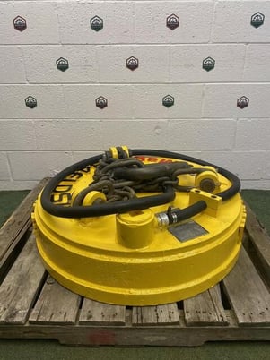 34" Winkle #34ELDSA, Circular Lifting Magnet w/ Chain, 230 Volts - Image 1