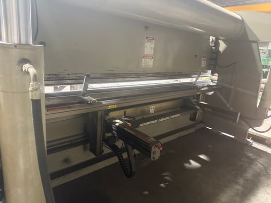 250 Ton, Accurpress 725014, Hydraulic press brake, 14' overall, 148" between housing, ETS-3000, 2000 - Image 2
