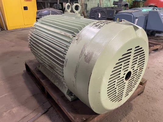 125 HP 720 RPM Reliance, Frame 449T, TEFC BB, 460 Volts - Image 2