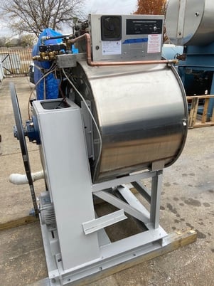 60 lb. Unimac #UW60PVQ PVQ High Speed Washer/Extractor, Dealer Reconditioned - Image 6