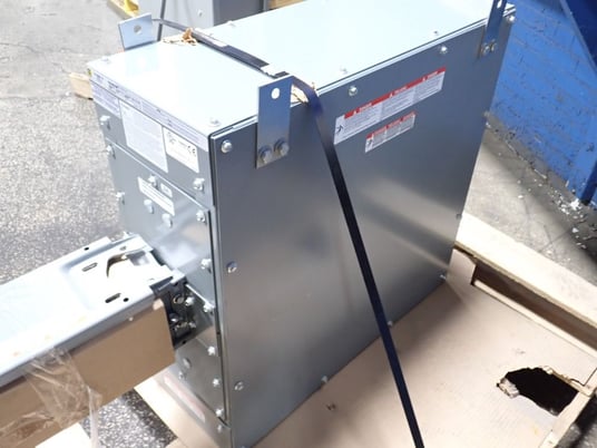 100 Amps, Square D #CF2310GETBMB, Busway, 3 Phase, 3-Wire, 600 VAC - Image 4