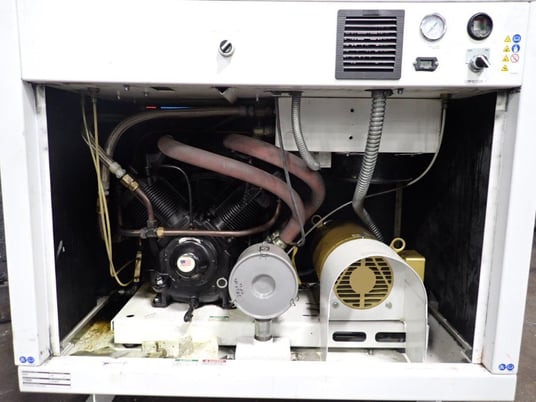 175 psig, Champion #BER10, Pneumatic Air Compressor, 10 HP, 200 V, 5619 hours - Image 5