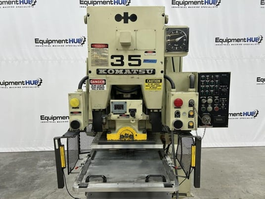 35 Ton, Komatsu #OBS35-2, gap frame stamping press, 3.15" stroke, air clutch/brake combo., 5 HP, 1985 - Image 4