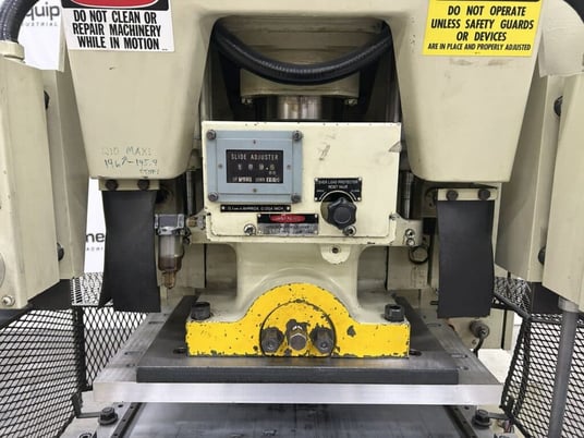 35 Ton, Komatsu #OBS35-2, gap frame stamping press, 3.15" stroke, air clutch/brake combo., 5 HP, 1985 - Image 7