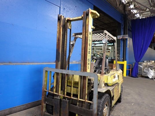 8000 lbs. Mitsubishi #FD35, Propane Forklift, 57" x6" forks, 97" mast, 37887 hours, AS IS - Image 3