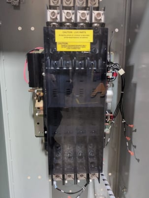 600 Amp. General Electric Zenith, ZTG, Automatic Transfer Switch, MX150 digital controller, 277/480 Volt - Image 4