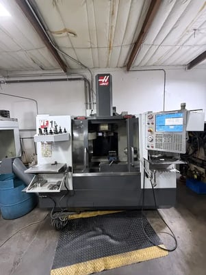 Haas #VF-2, CNC vertical machining center, 20 automatic tool changer, 20" X, 16" Y, 20" Z, 8100 RPM, #40 - Image 1