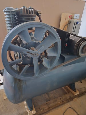 Webster #JS184, Webster & Bennett 60 gallon Air Compressor, 5 HP, 1725 RPM, 230 V. - Image 2